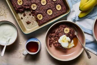 Gâteau aux flocons d'avoine au chocolat et à la banane