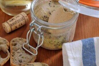 Pâté de campagne maison en bocaux
