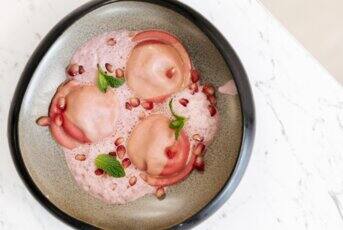 Ravioli bicolores, chèvre épinards