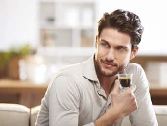 Δωρεάν επίδειξη στο σπίτι σας με την αγορά μιας Πλήρως Αυτόματης Μηχανής Καφέ της De’Longhi.