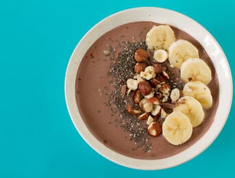 CZEKOLADOWE SMOOTHIE BOWL Z BANANEM