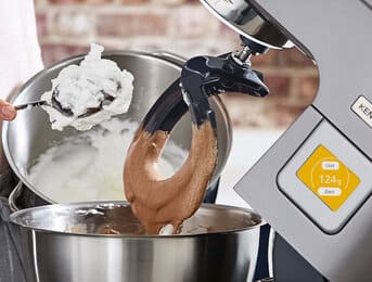 Direkt in der Rührschüssel abwiegen