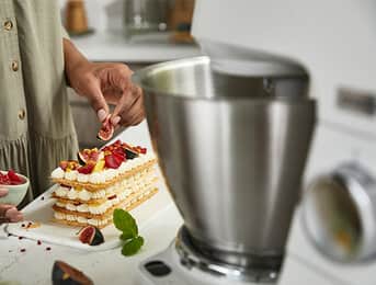 Advantages of a stand mixer