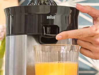 Smart Anti-Drip System for spotless results.