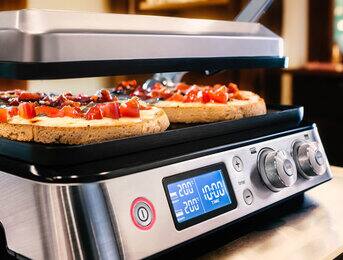 Integrierte Heizelemente schnelles Aufwärmen und gute Leistung.