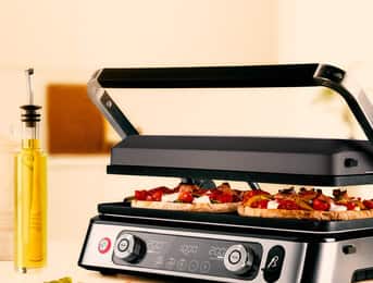 Eingebaute Heizelemente für schnelle Erwärmung und gute Leistung.