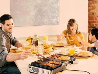 みんなでワイワイ楽しめる 広い焼き面