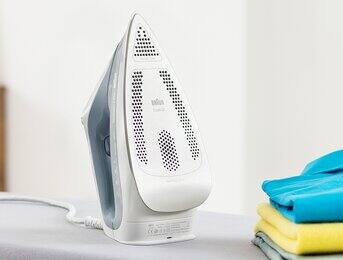 Bügeleisen reinigen und entkalken: Praktische Tipps und Tricks