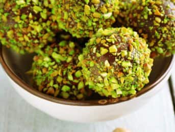 Vers gehakte nootjes