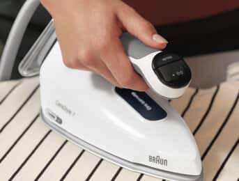 2. Easy and efficient ironing to remove toughest wrinkles effortlessly