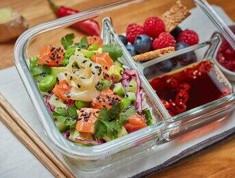 Discover delicious lunch recipes for Moms and Dads.