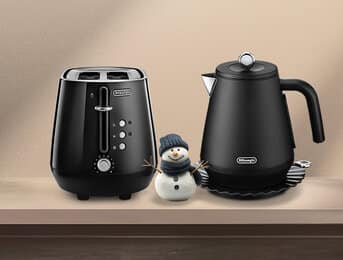 Des ensembles bouilloire et grille-pain pour un petit déjeuner réussi