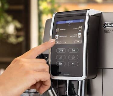 Dinamica系列产品帮您制作各种咖啡饮品，满足各种口味要求