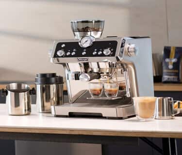 Discover De'Longhi pump grinder coffee machines