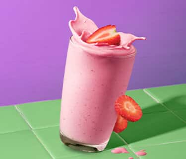 Recette smoothie protéiné fraise et gingembre de Nadir Hifi – Boost d’énergie avant le sport
