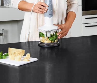 Lżejszy. Wygodniejszy i prostszy w obsłudze.