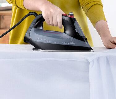 Najrýchlejšia naparovacia žehlička Braun. Navrhnutý tak, aby vyhovoval všetkým vašim potrebám pri žehlení.