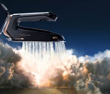 The world's first ergonomically certified steam generator iron*