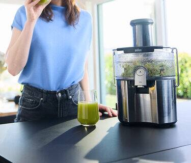 Fresh juice made easy. Morning made simple.
