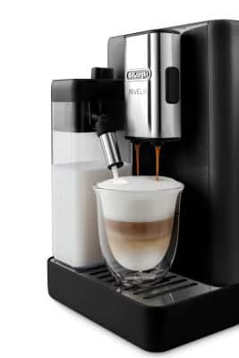 10 Rivelia – latte macchiato със слоеве, приготвен с LatteCrema Hot