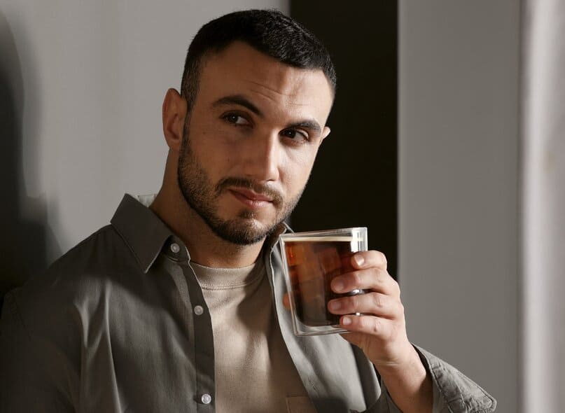 Kawa na zimno z ekspresu – jak ją zrobić? Przepisy na ice coffee