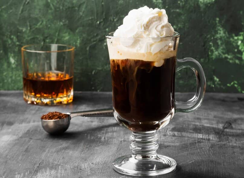 Kawa z alkoholem – 5 przepisów na pyszne drinki z kawą