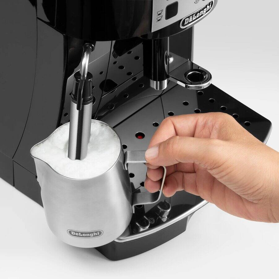 Refurbished volledig automatische espressomachines, SECOND CHOICE - Magnifica S, undefined, Zwart