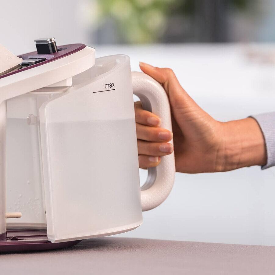 Erittäin suuri irrotettava kahden litran säiliö