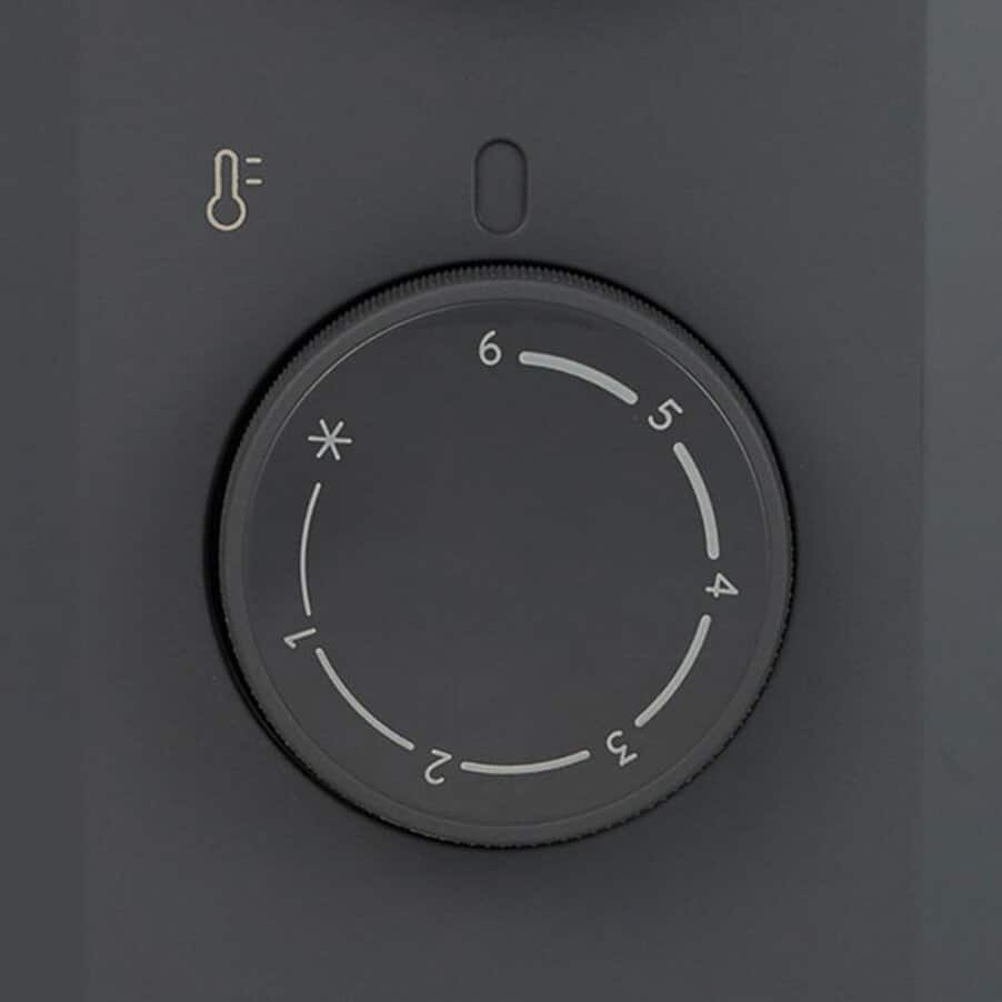 適温を保つサーモスタットで、余分な電気代をカット