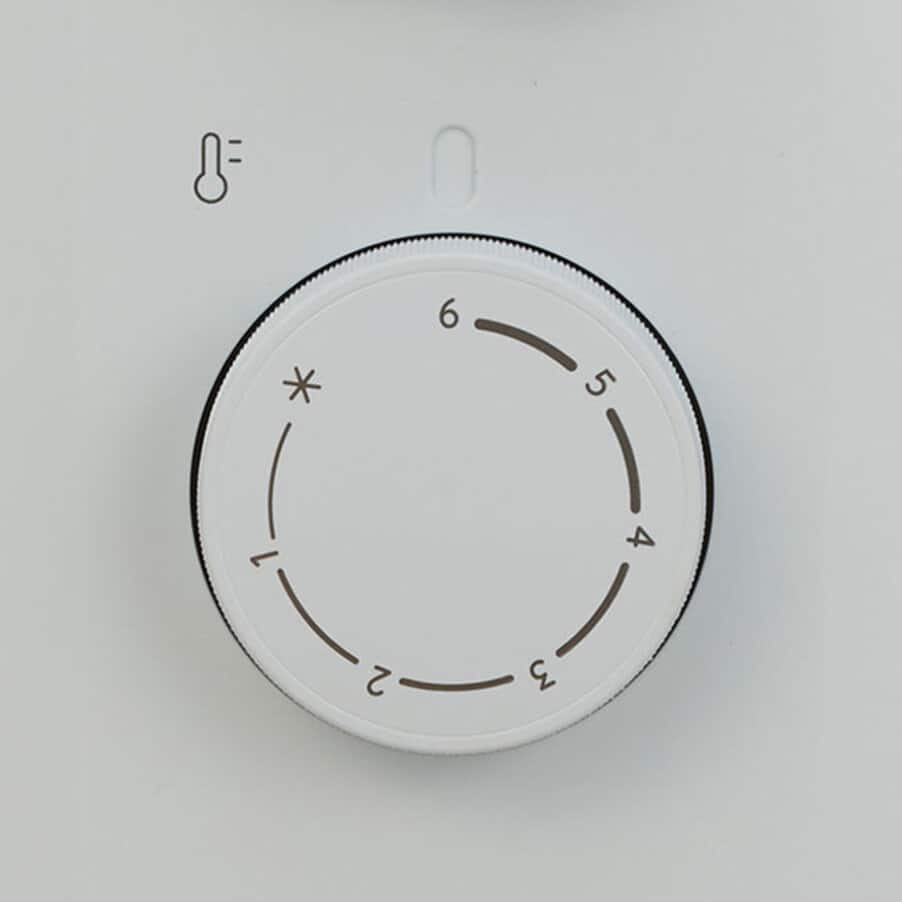 適温を保つサーモスタットで、余分な電気代をカット