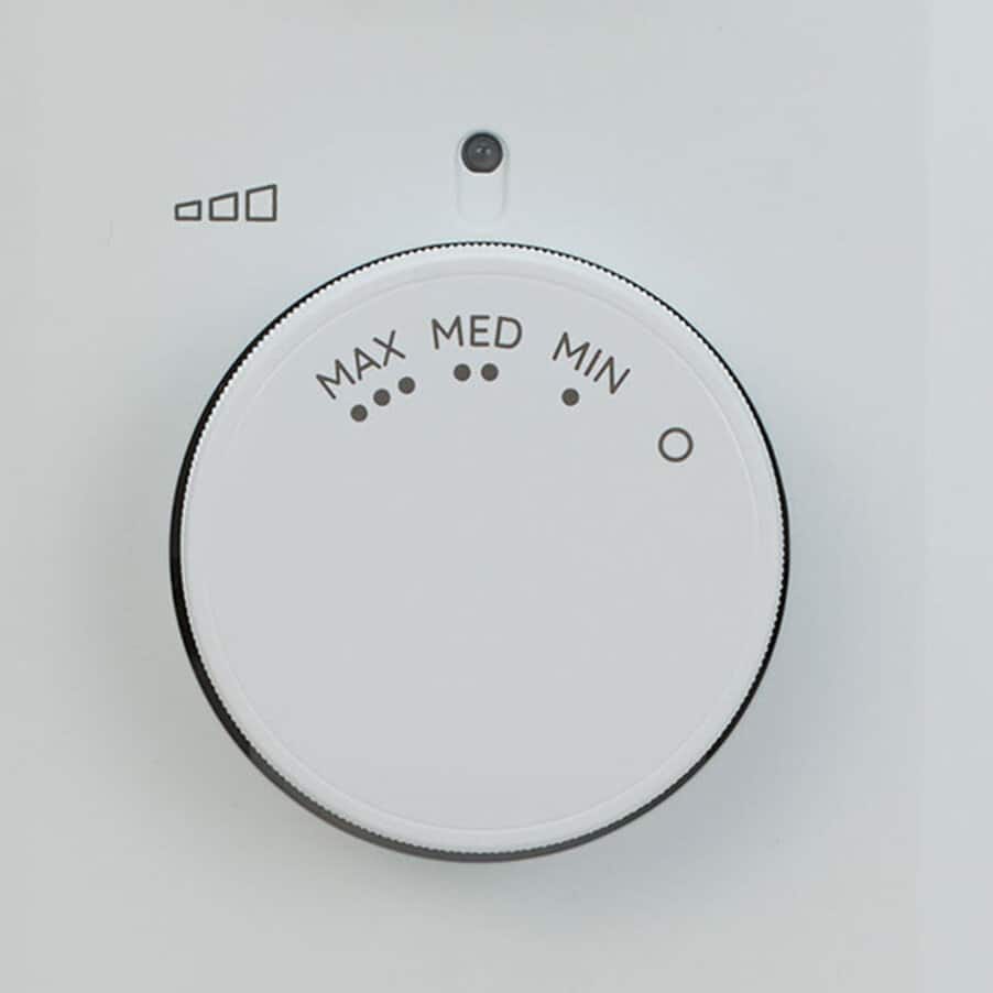 運転切り替えダイヤルで、電力レベル（暖房の強さ）を調整可能