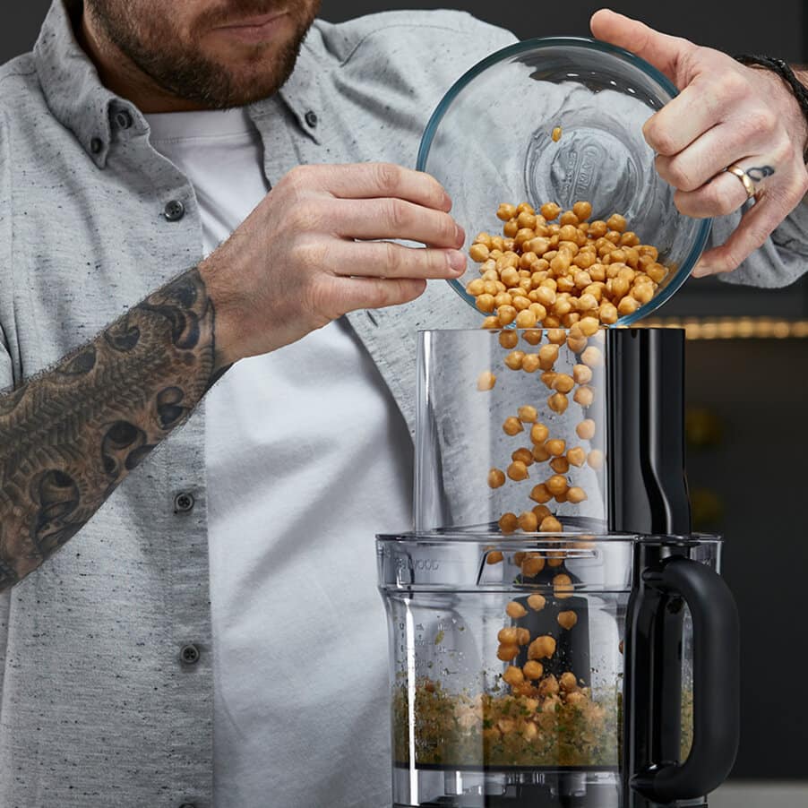 VARIABLE WIDTH FEED TUBE