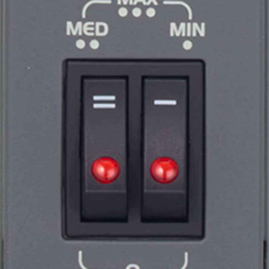 運転切り替えスイッチで電力レベル（暖房の強さ）を調整