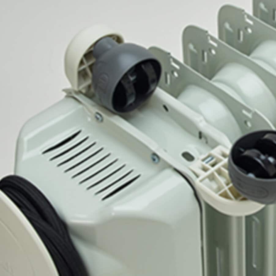 組立て不要・移動に便利な折りたたみ式キャスター