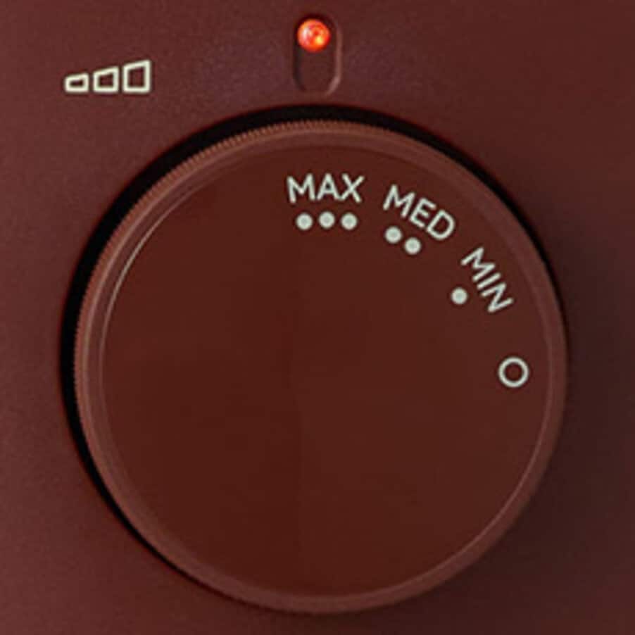 運転切り替えダイヤルで、電力レベル（暖房の強さ）を調整可能