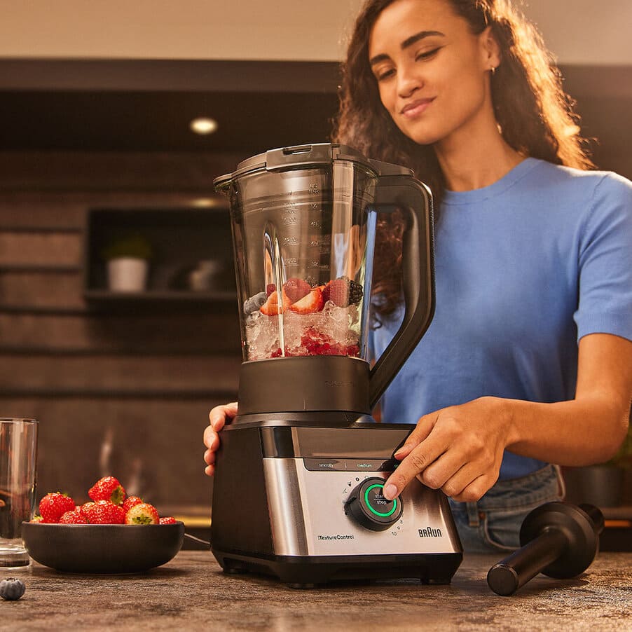 1400wattový motor a rychlost až 30 000 otáček za minutu