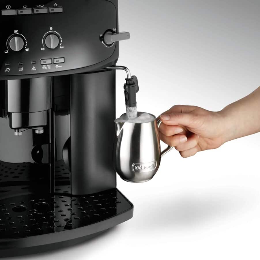Machines à café entièrement automatiques rénovées, Caffe Corso, undefined, Noir