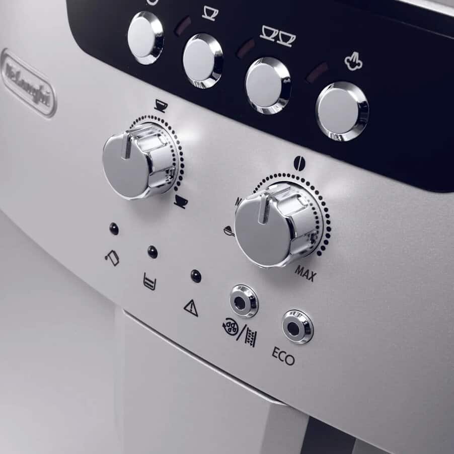 5*4様 DeLonghi MAGNIFICA エスプレッソマシン 　ESAM0 MAGNIFICA ESAM04110S | De'Longhi US