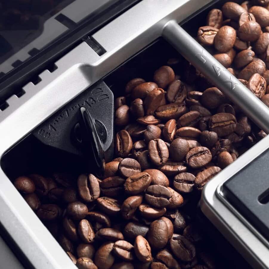 MAGNIFICA S Cappuccino Smart ECAM23260SB | De'Longhi US