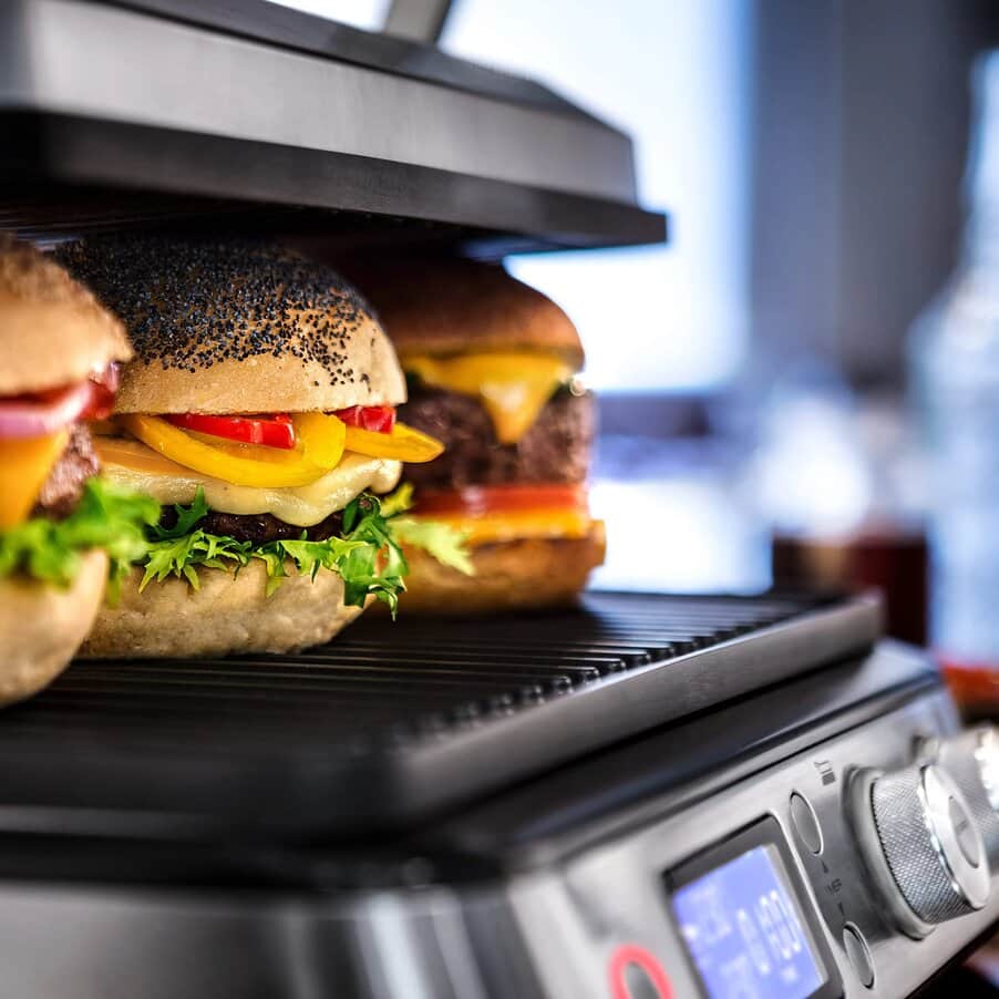 DeLonghi Livenza All-Day Grill with Waffle Plates and Digital